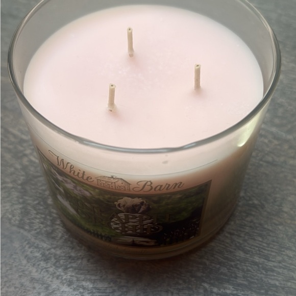 White Barn Pineapple Orchid Candle - Gold and Pink 3 wick - Picture 3 of 4